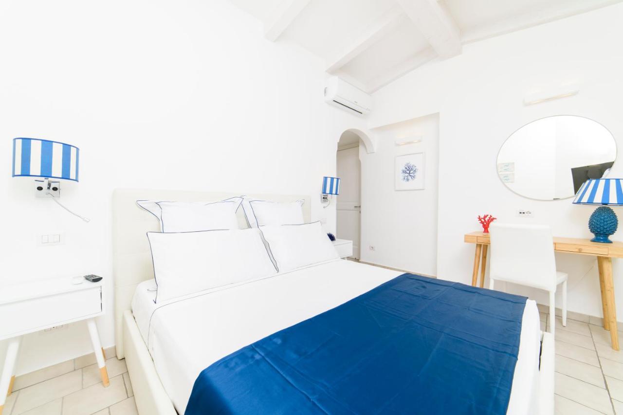 Al Pesce D'oro Bed & Breakfast 2*